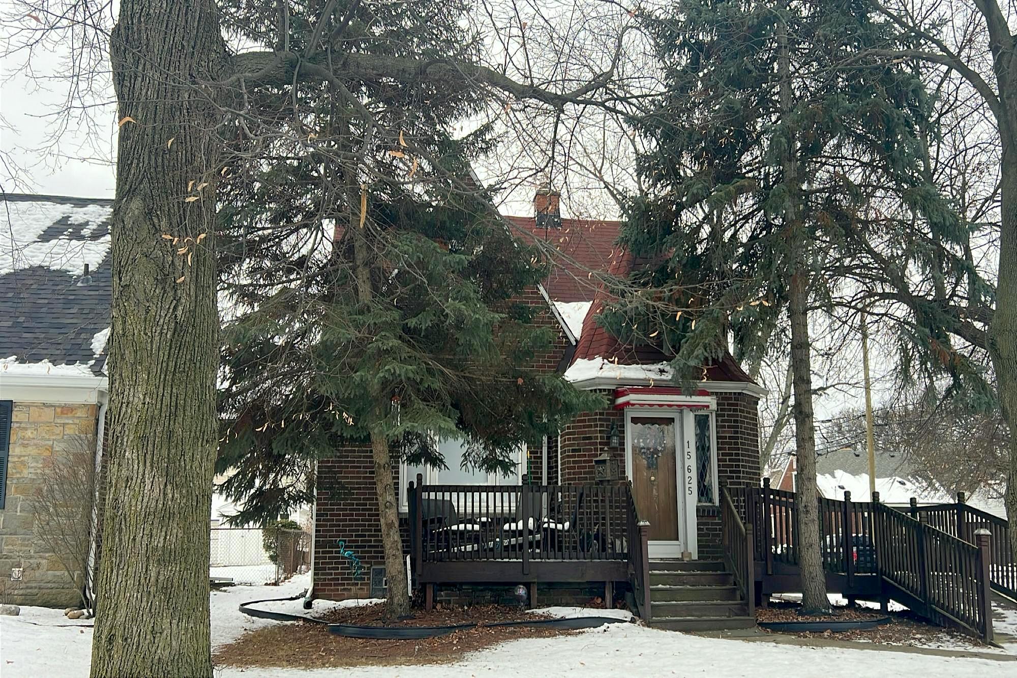 Main image