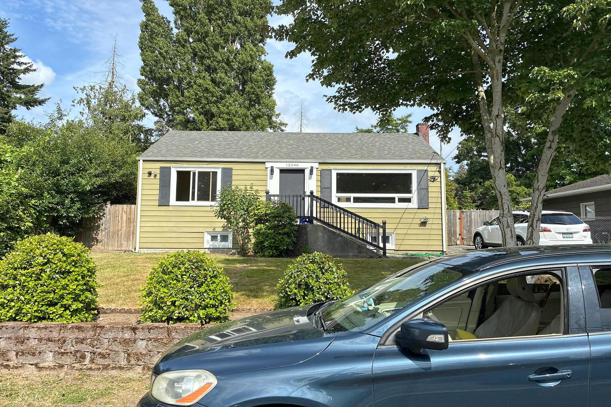 Main image