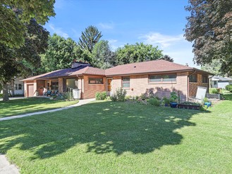 2124 Stratford Rd, West Bend, WI, 53090