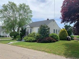 South Pkwy, Clinton, CT, 06413