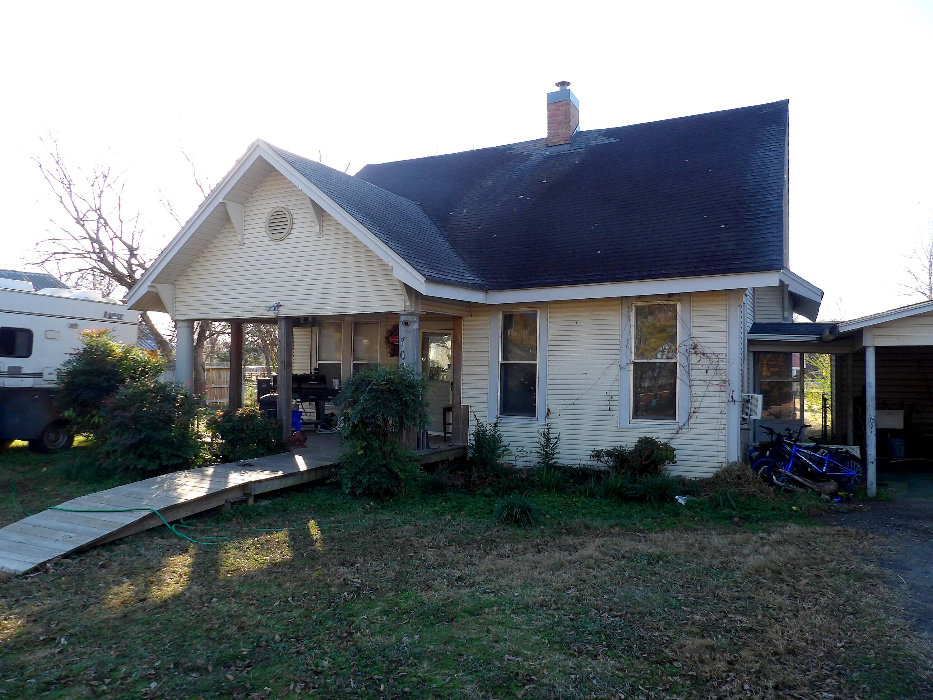 Main image