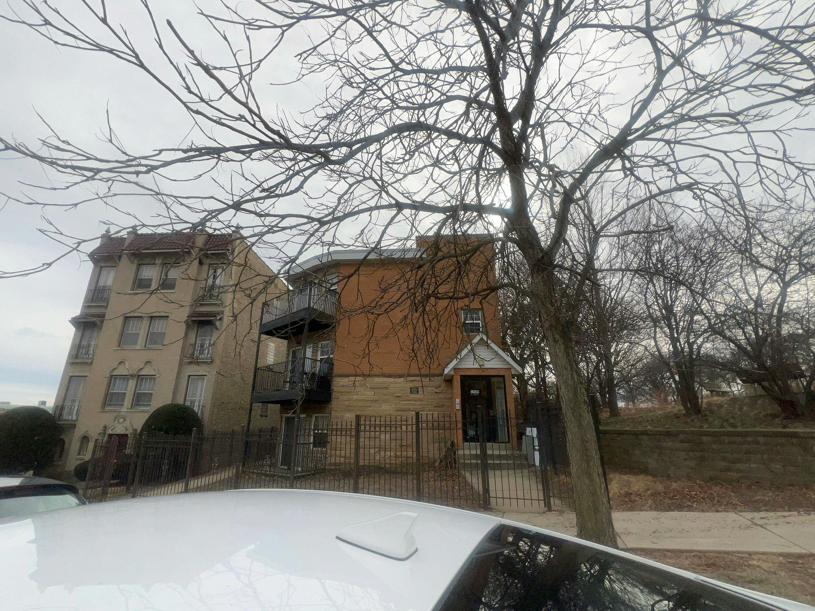 Main image