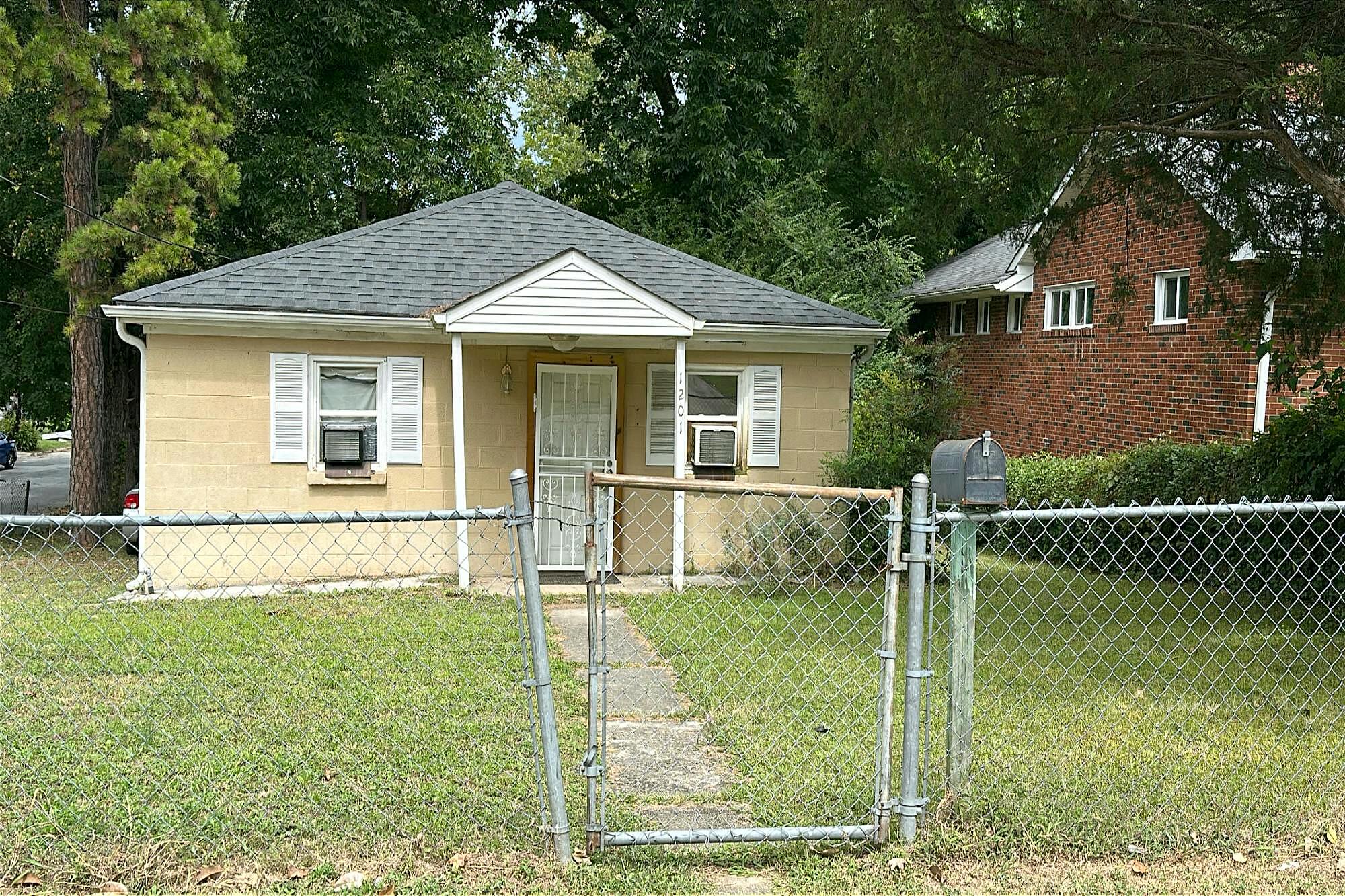 Main image