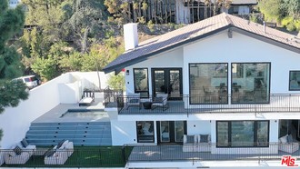 1550 Blue Jay Way, Los Angeles, CA, 90069