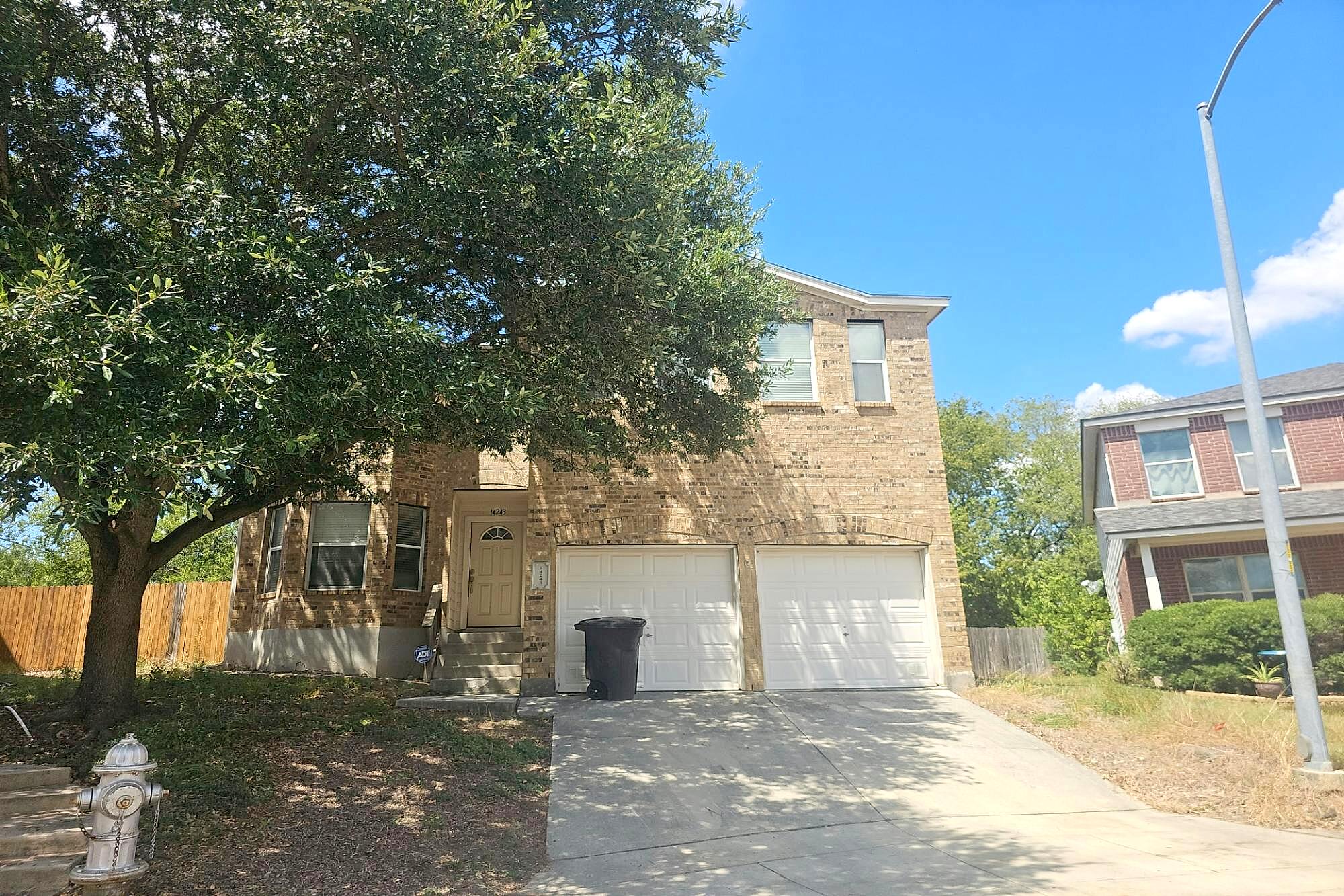 Main image