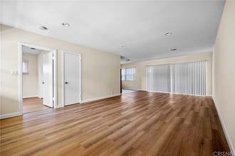 Irondale Ave, Canoga Park, CA, 91306