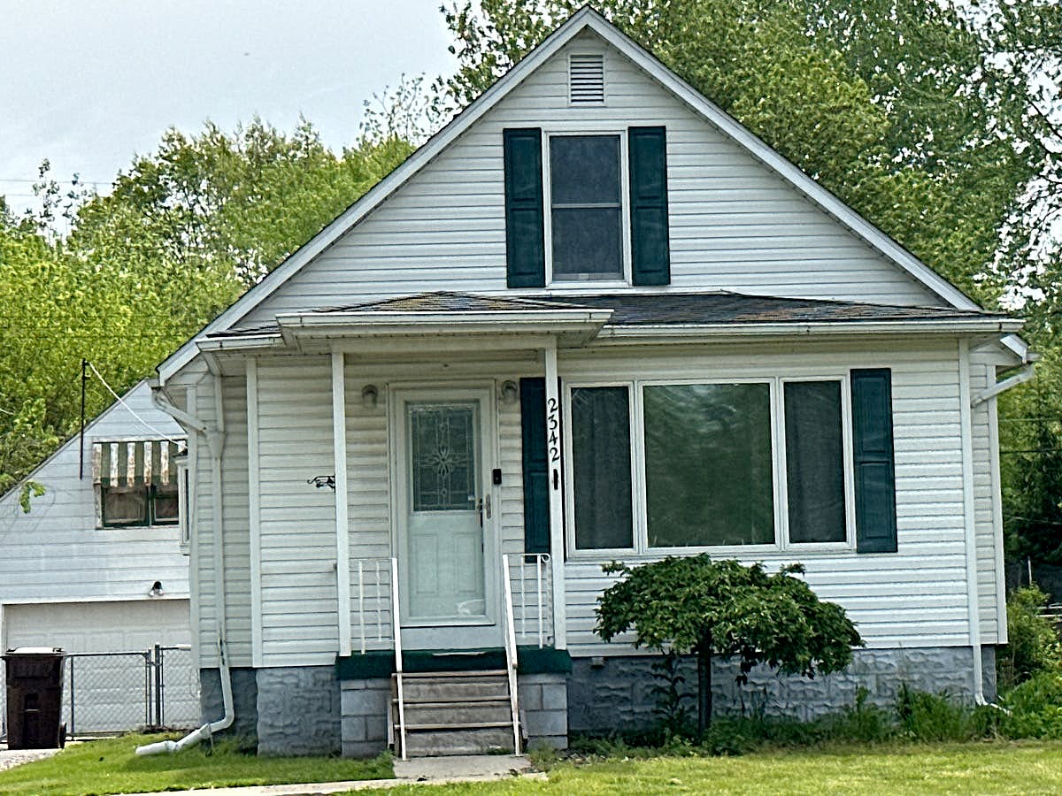 Main image