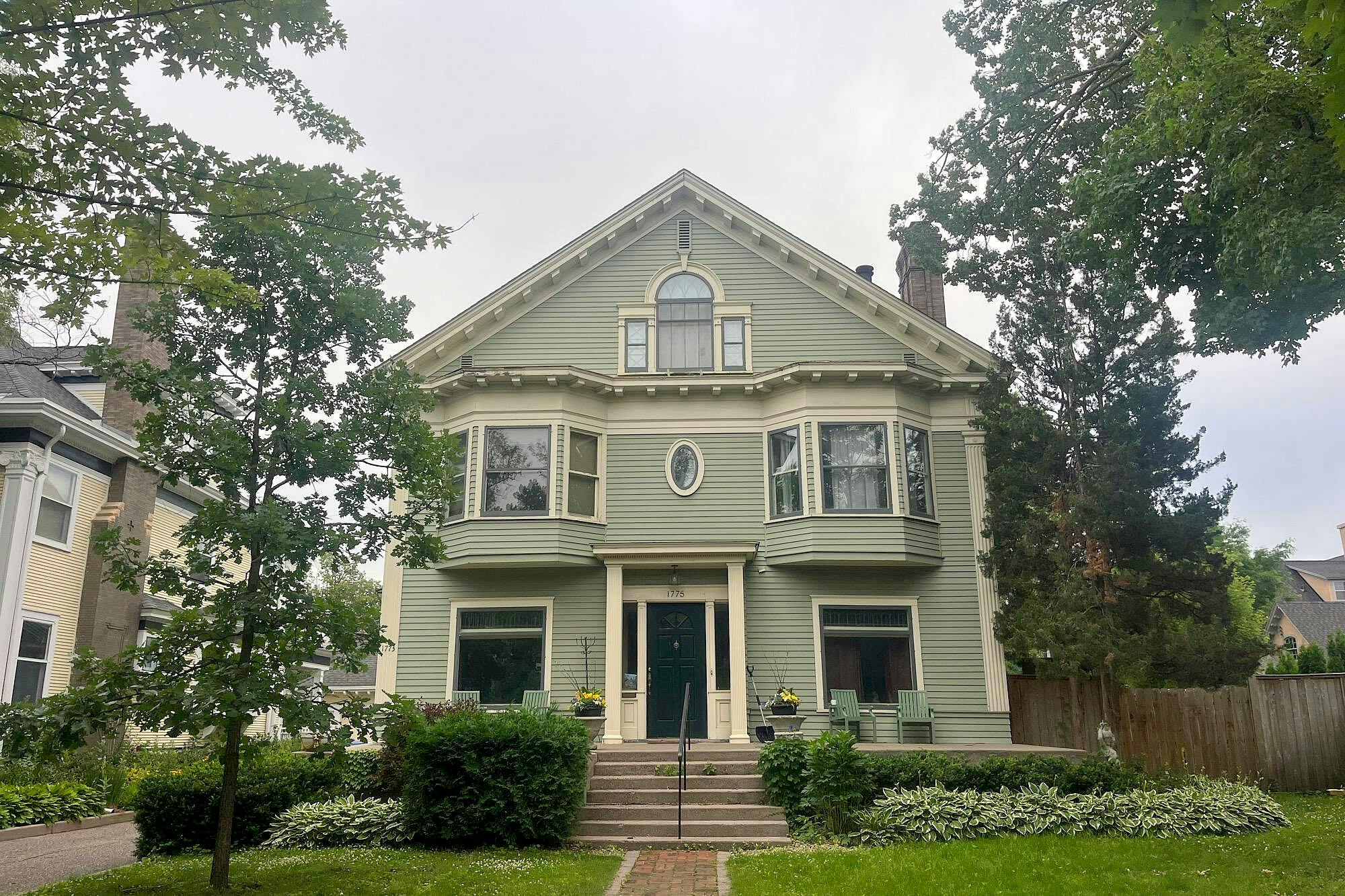 Main image