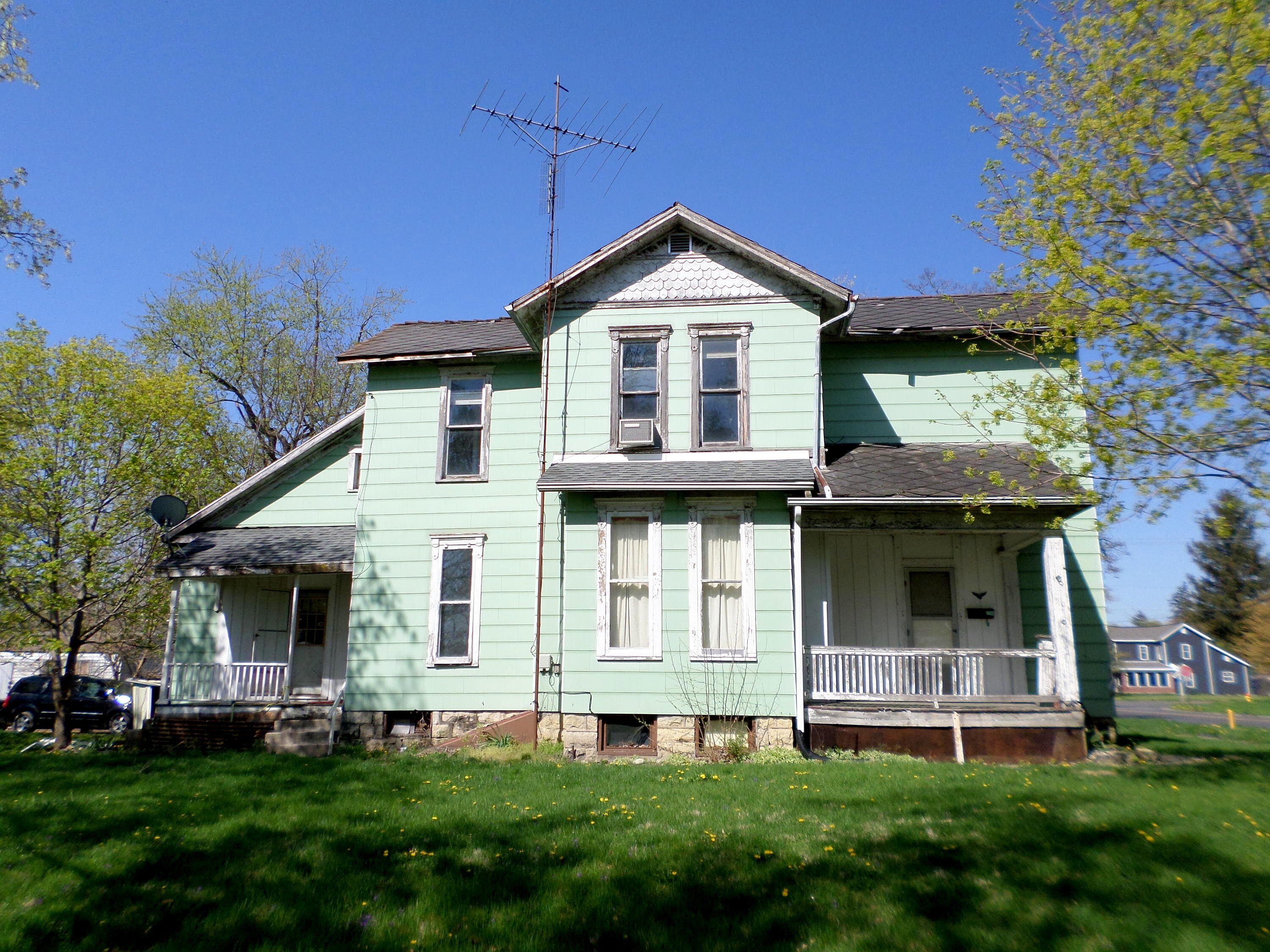 Main image