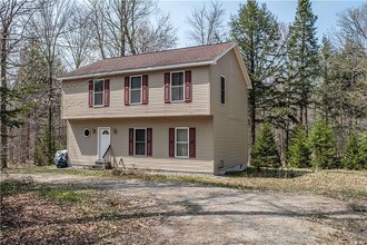 61 Uncas Rd, Inlet, NY, 13360