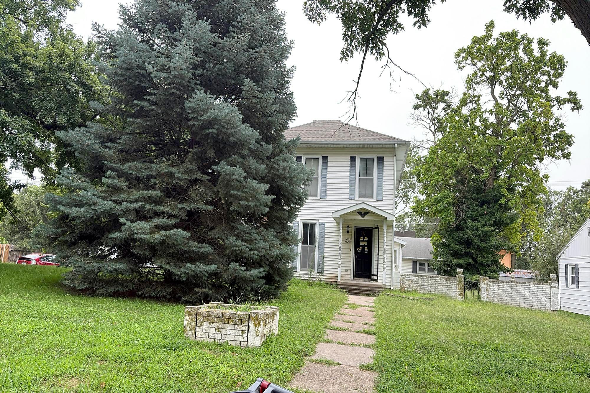 Main image