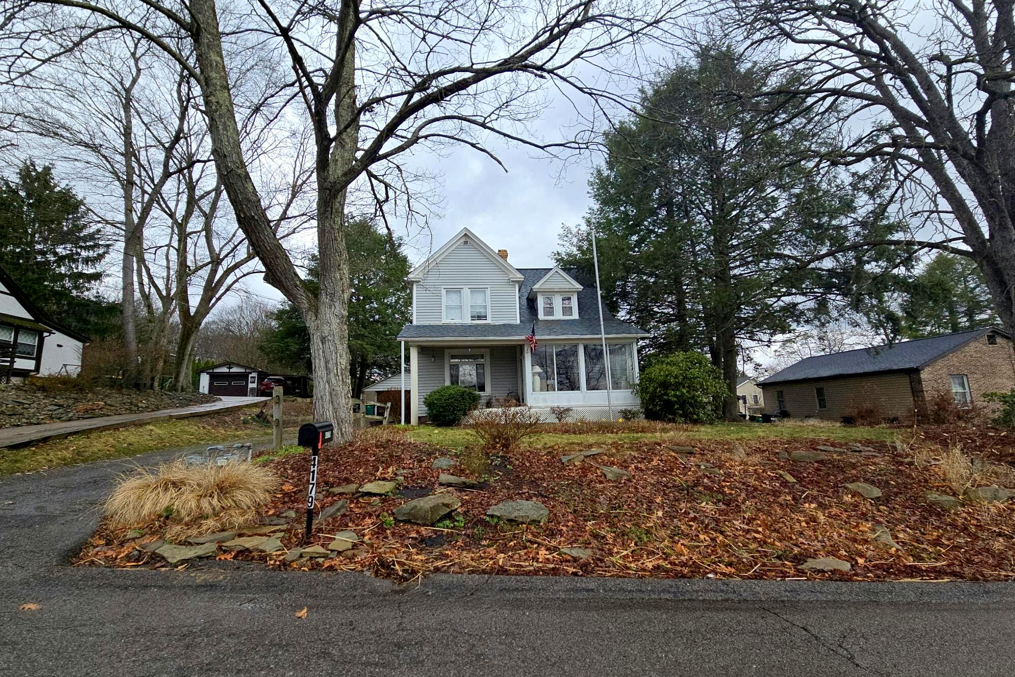 Main image