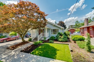 2943 Ne 50th Ave, Portland, OR, 97213