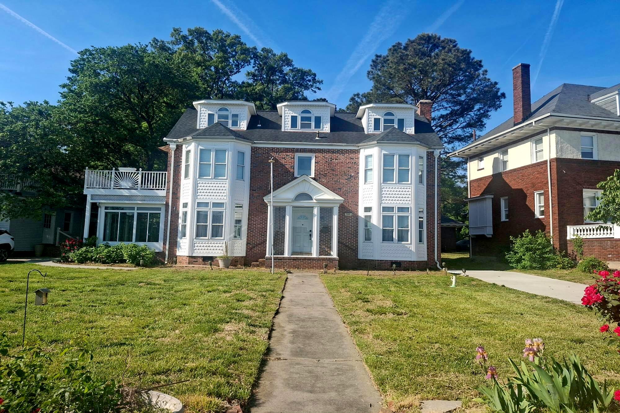 Main image