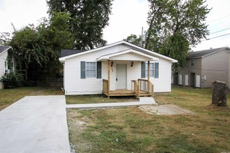 Pine St, Jacksonville, AR, 72076