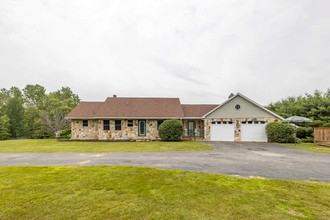 671 Augusta Rd, Belgrade, ME, 04917