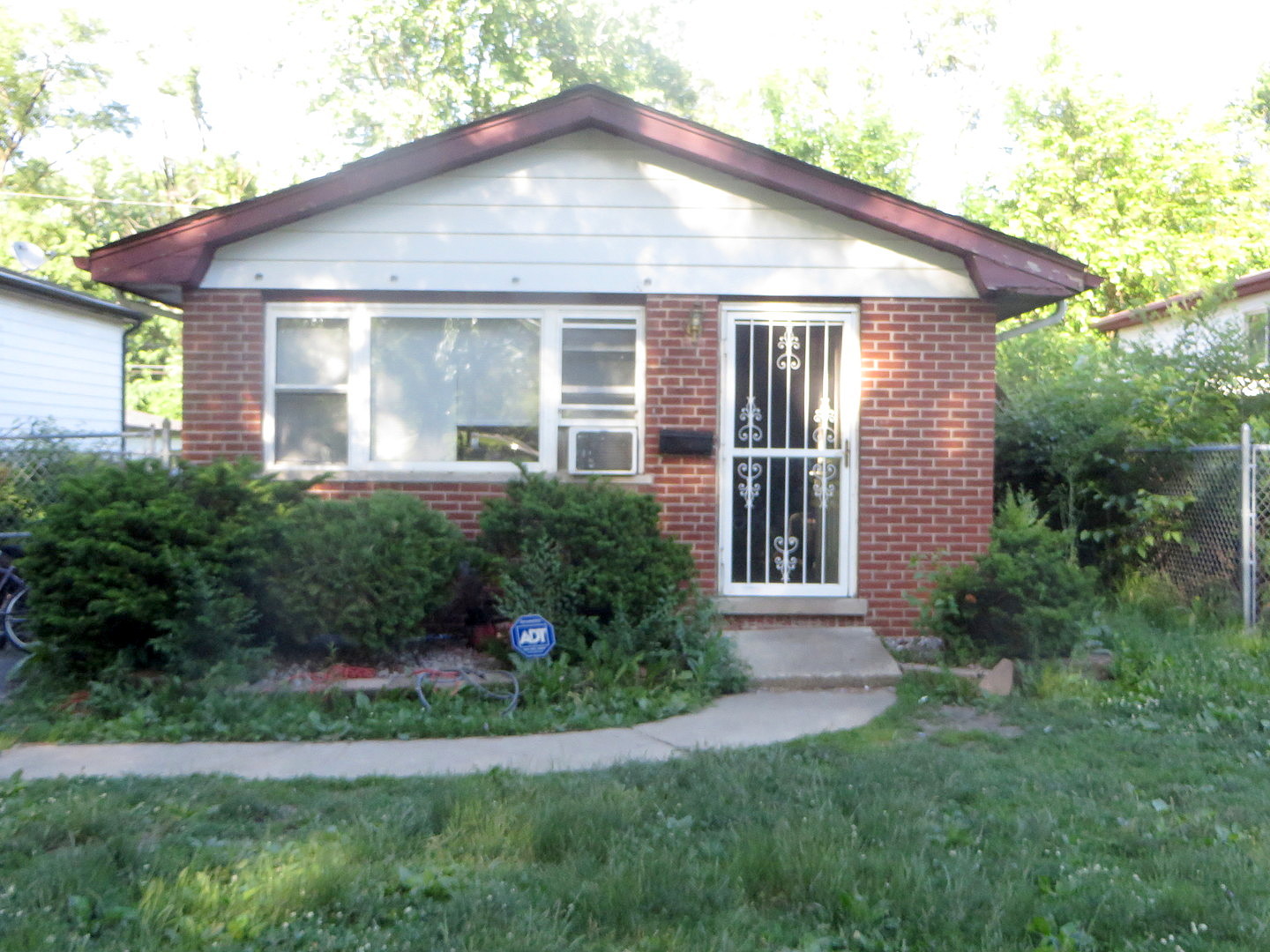 Main image