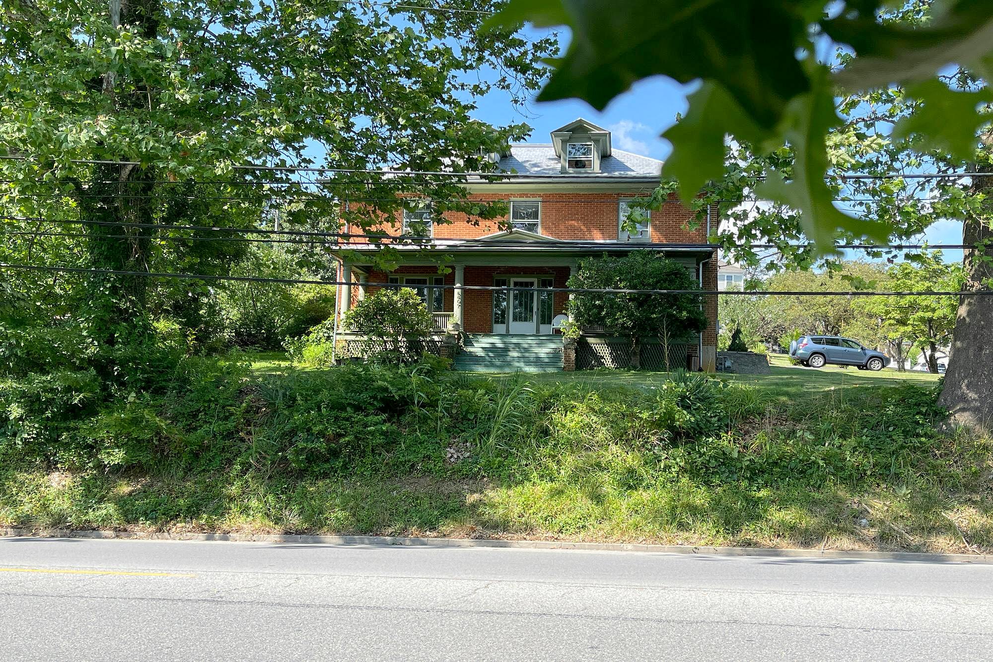Main image