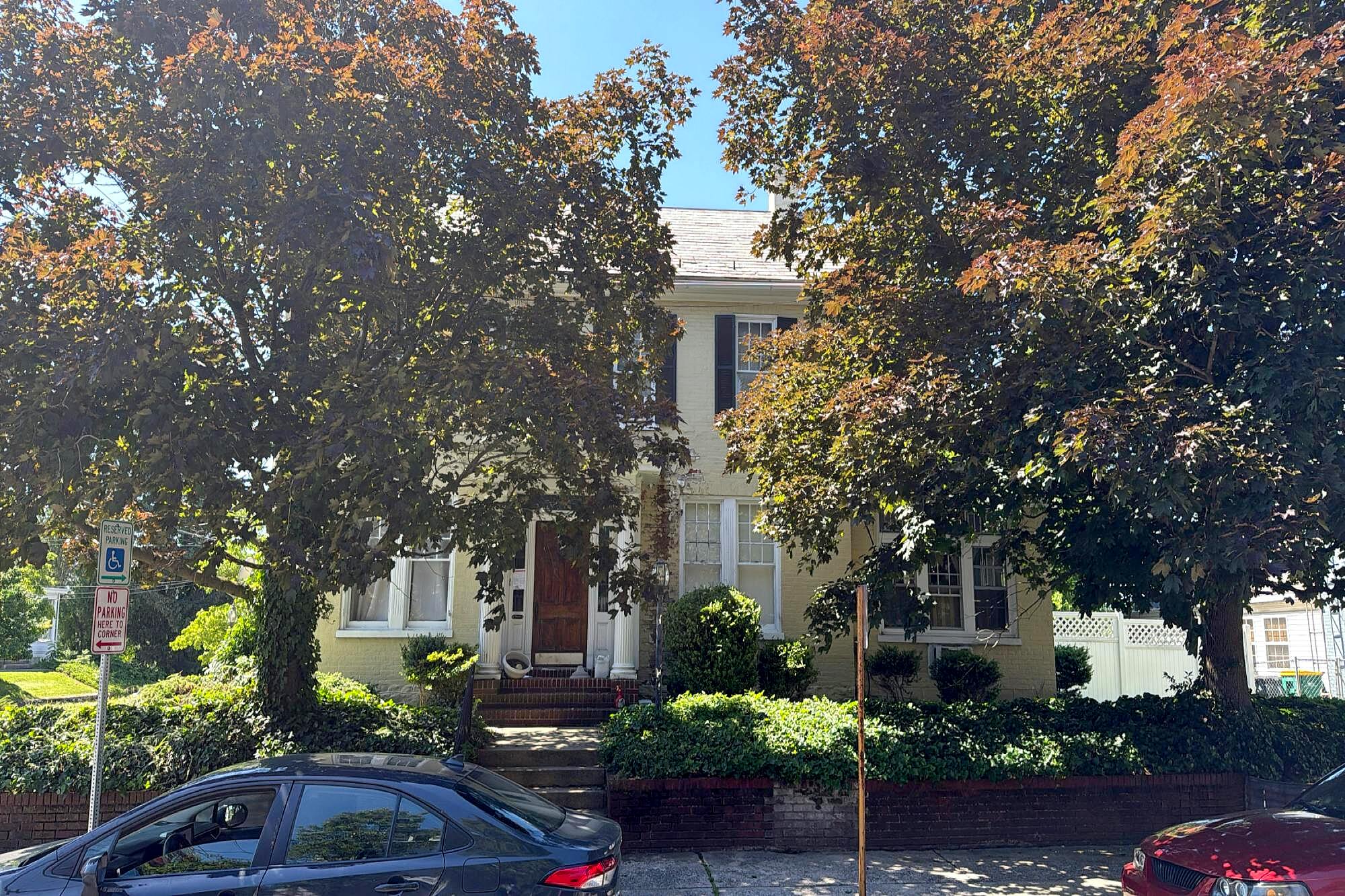 Main image