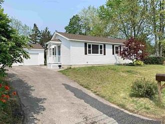 Kelwyn Dr, Somersworth, NH, 03878