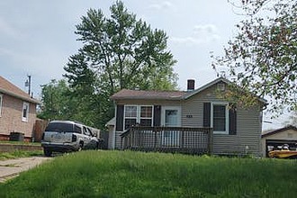 Lake St, Pekin, IL, 61554
