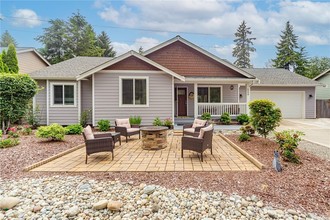 8998 Denise Pl Ne, Bremerton, WA, 98311