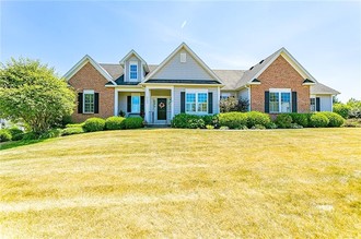 5183 Whitecliff Dr, Canandaigua, NY, 14424