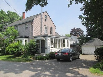Park St, Belfast, ME, 04915