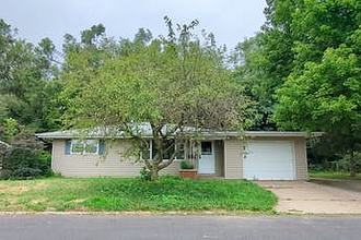 W Shore Dr, Pekin, IL, 61554