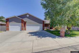 1331 Miracle Dr, Casper, WY, 82609