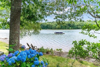 Woodsia Rd, Saunderstown, RI, 02874