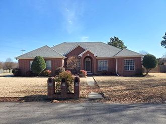 350 Castlegate Dr, Conway, AR, 72034