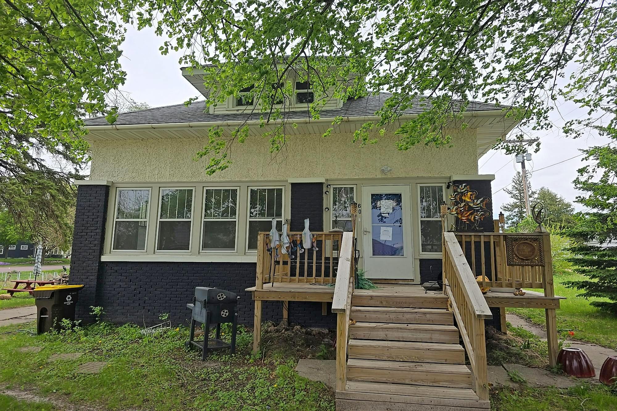 Main image