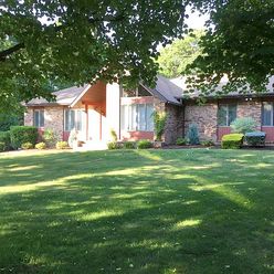 31 Maureen Dr, Smithfield, RI, 02917