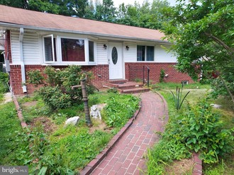 8008 Boundary Dr, District Heights, MD, 20747