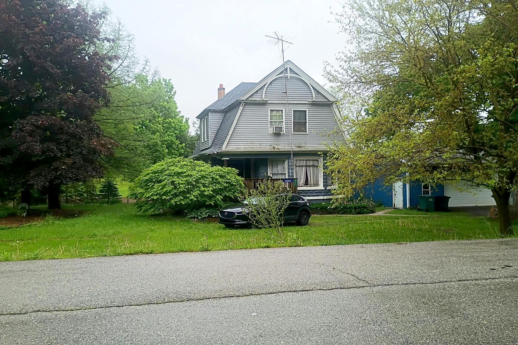 Main image