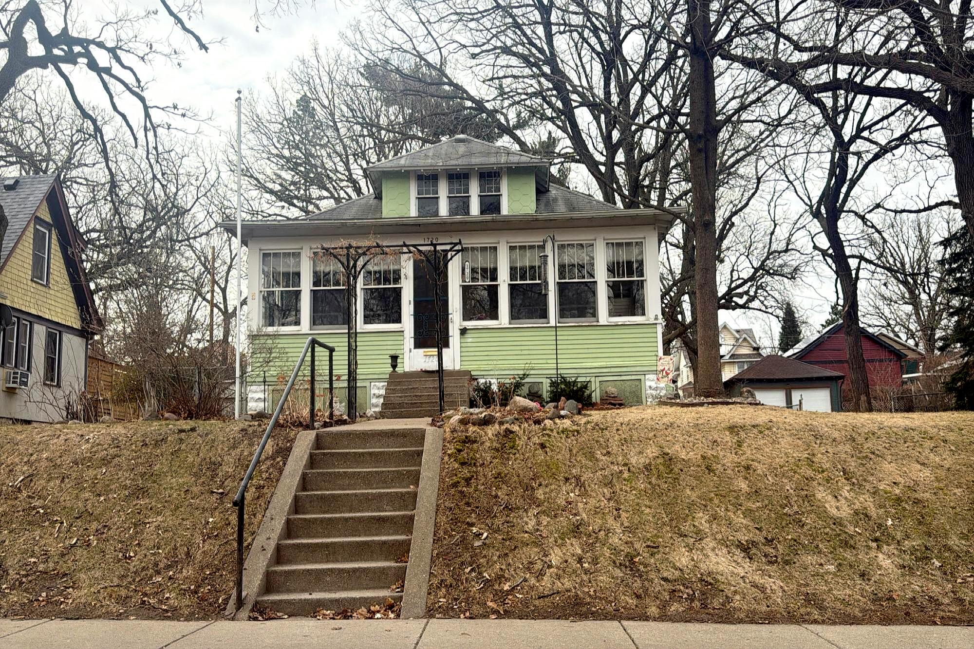 Main image