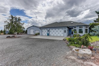 1389 Sw Bent Loop, Powell Butte, OR, 97753