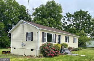 8471 Ashby Ave, Marshall, VA, 20115
