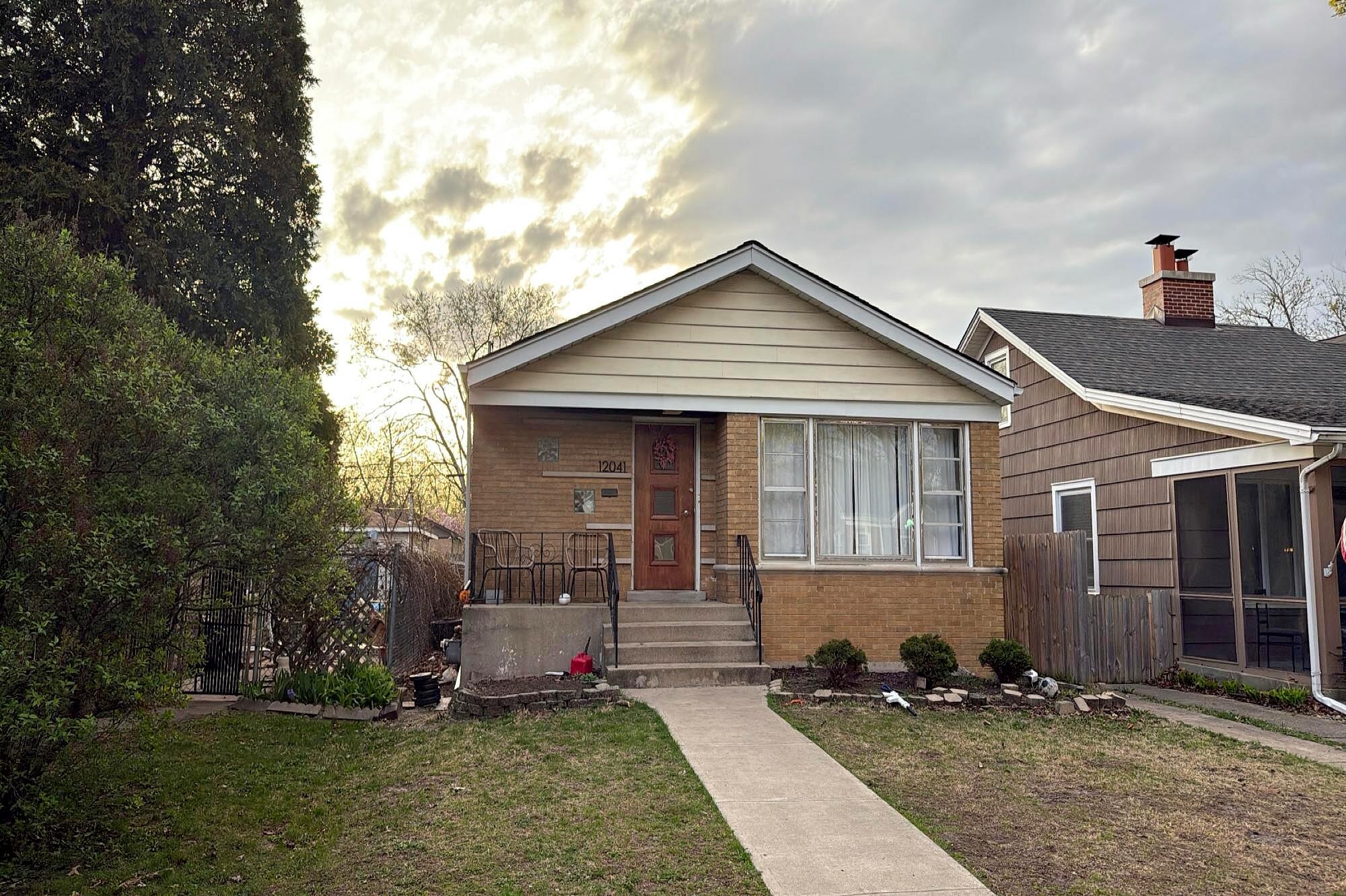 Main image