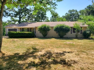 582 Hwy 137, Willow Springs, MO, 65793