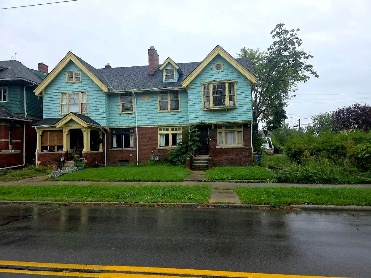 Main image