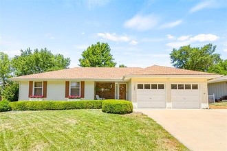 306 N 14th St, Louisburg, KS, 66053
