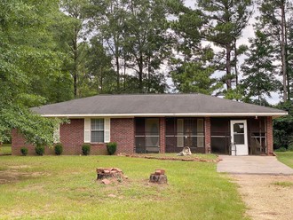 10 Jack Flowers Rd, Collins, MS, 39428