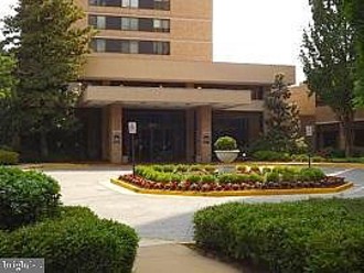 S George Mason Dr Apt 1314, Falls Church, VA, 22041