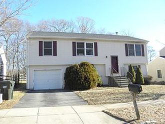 Deerfield Ridge Dr, Mystic, CT, 06355