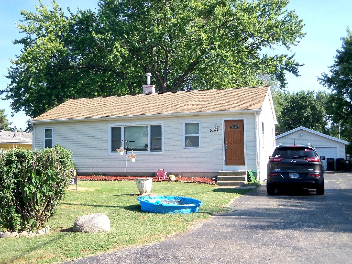 Main image