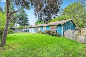 3314 Se 85th Ave, Portland, OR, 97266