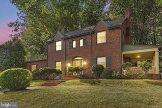 1019 Oakmont Dr, Front Royal, VA, 22630