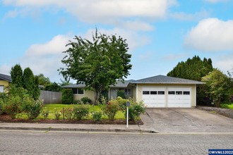 642 38th Ave Se, Albany, OR, 97322
